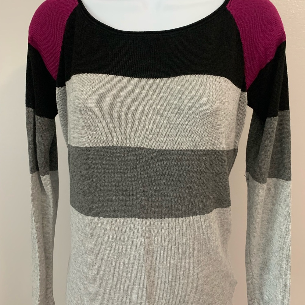 M Rena Striped Sweater - Picture 2 of 12